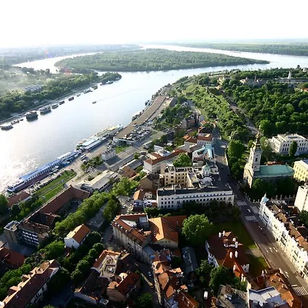 Dominic Smart & Luxury - Republic Square Гостьовий будинок