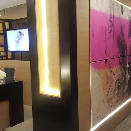 Гостьовий будинок Dominic Smart & Luxury - Republic Square 4*