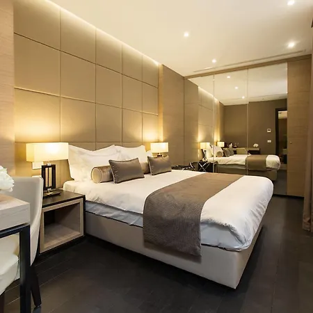 Dominic Smart & Luxury - Republic Square 4* Белград